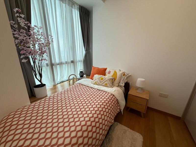 For Sale - 8 Saint Thomas