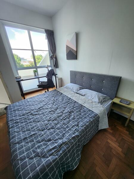 For Rent - Elias Green