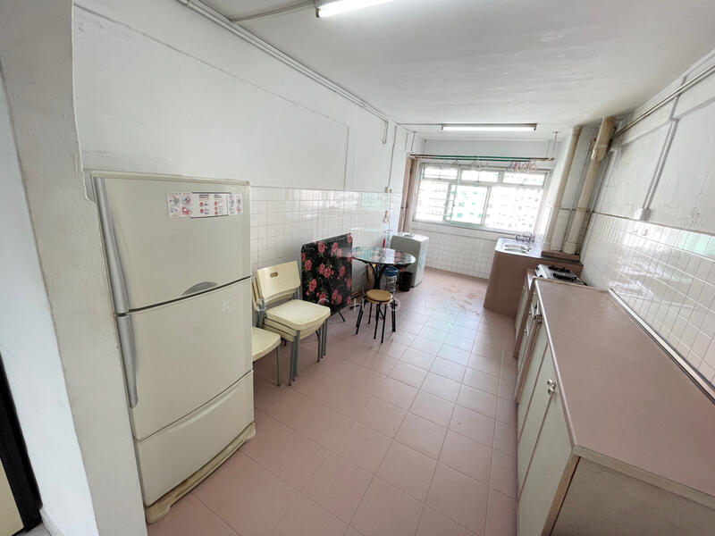 320 Clementi Avenue 4, 320 Clementi Avenue 4, 2 Bedrooms, 721 sqft, HDB Flat For Rent, by KC Chong, 25475535 - PropertyGuru.com.sg