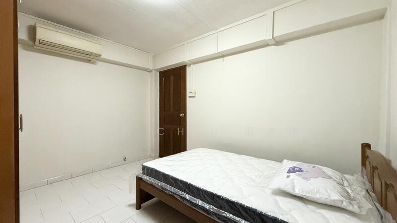 12 Holland Avenue, 12 Holland Avenue, Room Rental, 300 sqft, HDB Flat For Rent, by Ken Chiu 周吉烽, 25476199 - PropertyGuru.com.sg