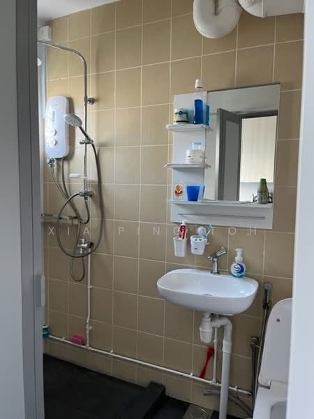 For Rent - 114 Tampines Street 11