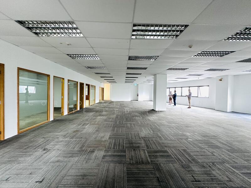 CORPORATE BUSINESS SPACE. Entire Floor, own Washroom. Near Holland V. Commonwealth MRT, Size: 4000, 5000, 10k~20k sf CONTACT +6596881177, 5,000 sqft, Light Industrial (B1) For Rent, by ADRIAN, 25477276 - CommercialGuru.com.sg