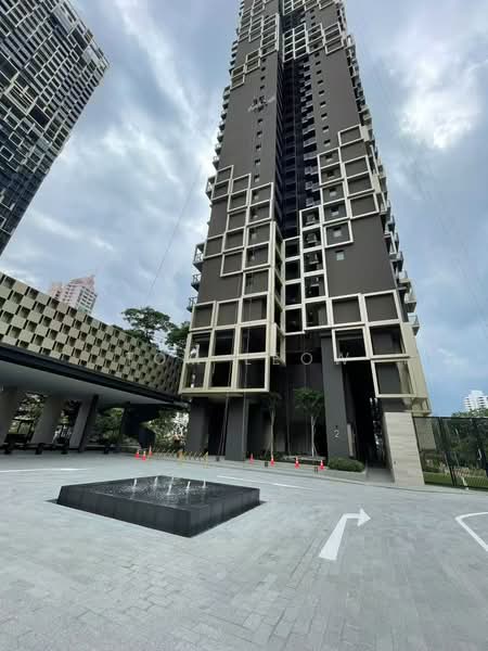 Irwell Hill Residences, 2 Irwell Hill, 2 Bedrooms, 624 sqft, Condominium For Rent, by Tom Leow, 25478433 - PropertyGuru.com.sg