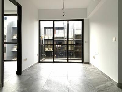 For Sale - The Commodore