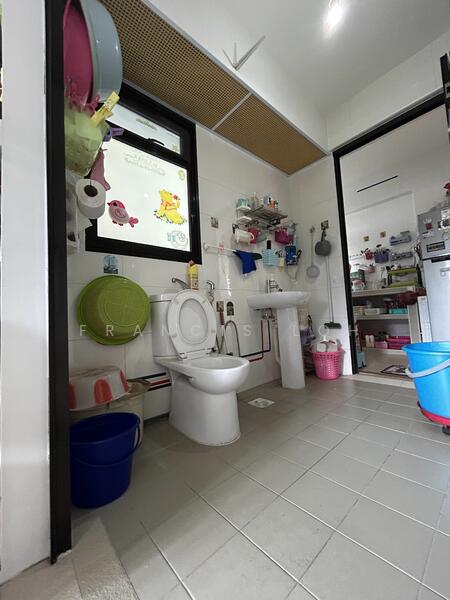 For Rent - 116A Canberra Crescent