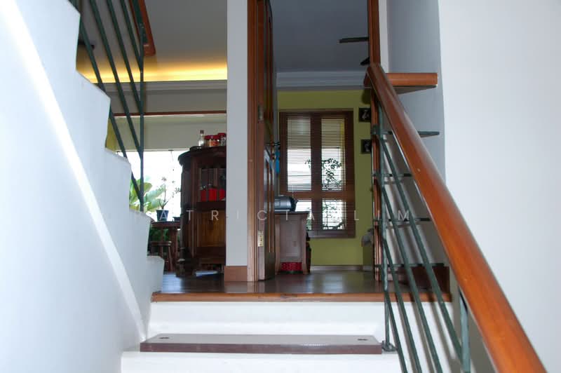 Pandan Valley, 3 Pandan Valley, 3 Bedrooms, 1,335 sqft, Condominium For Rent, by Patricia Lim, 25479580 - Split level good privacy - PropertyGuru.com.sg
