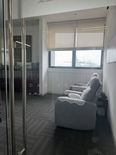 Citilink Warehouse Complex, 102F Pasir Panjang Road, 2,443 sqft, Light Industrial (B1) For Sale, by Dan Soon, 25480066 - CommercialGuru.com.sg