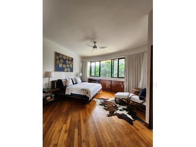 For Sale - The Draycott