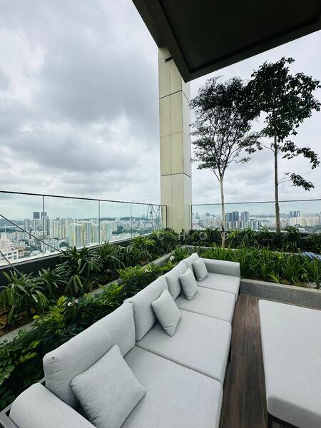 Irwell Hill Residences, 2 Irwell Hill, 4 Bedrooms, 1,582 sqft, Condominium For Rent, by Eve Choo, 25480641 - PropertyGuru.com.sg