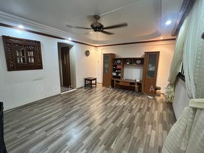 For Sale - 855 Tampines Street 83