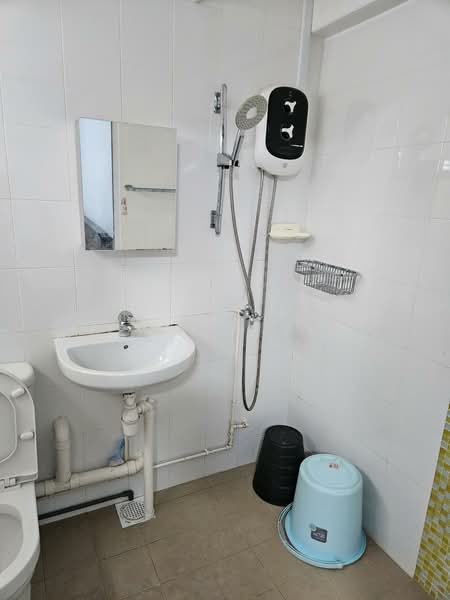 271 Tampines Street 21, 271 Tampines Street 21, 2 Bedrooms, 850 sqft, HDB Flat For Rent, by Benson Yeo, 25481132 - PropertyGuru.com.sg