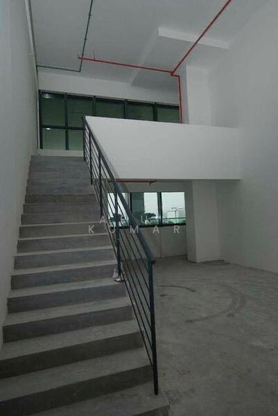 Oxley BizHub, 65 Ubi Road 1, 1,410 sqft, Light Industrial (B1) For Sale, by Arun Kumar, 25481348 - CommercialGuru.com.sg