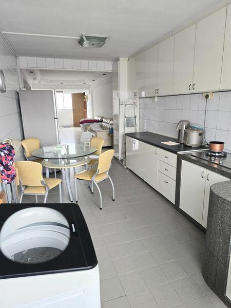 For Rent - 247 Hougang Avenue 3