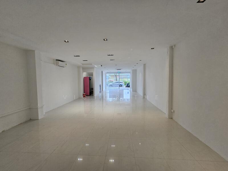 246 Upper Thomson Road, , 1,700 sqft, Shop / Shophouse For Rent, by Victor The, 25481895 - CommercialGuru.com.sg