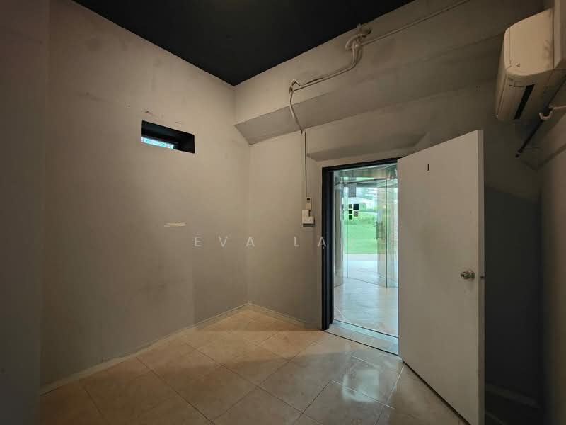 146 Jalan Bukit Merah, 146 Jalan Bukit Merah, Alexandra / Commonwealth, 1,100 sqft, Shop / Shophouse For Rent, by Eva Lau, 25482099 - CommercialGuru.com.sg