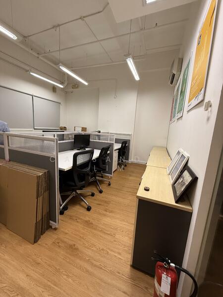 One Commonwealth, 1 Commonwealth Lane, 1,636 sqft, Light Industrial (B1) For Rent, by Cassandra Lim, 25482389 - CommercialGuru.com.sg