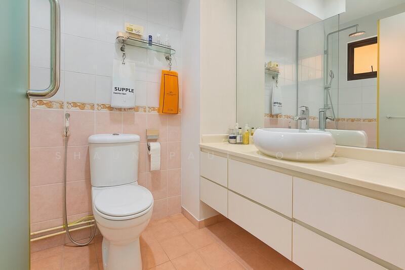 For Sale - 359B Admiralty Drive