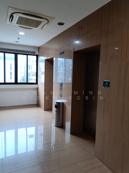 2211 sqft fitted unit in Hudson@5Harper next to Tai Seng MRT, Harper Road, 2,211 sqft, Light Industrial (B1) For Rent, by Chong Ming Siong Robin, 25482876 - Lift level on 6th floor - CommercialGuru.com.sg