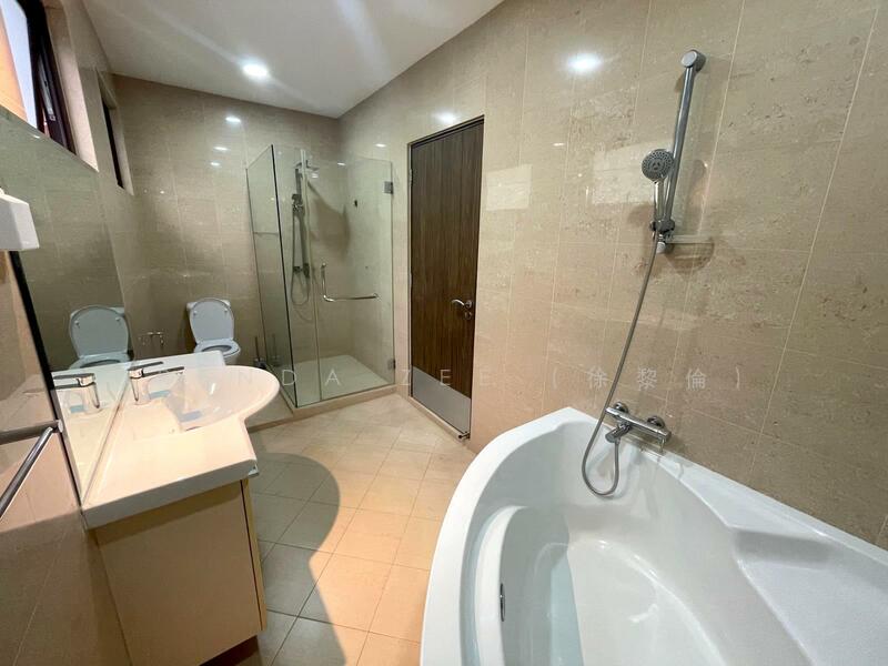 GREENLEAF PLACE, 2-Storey Detached House for Rent