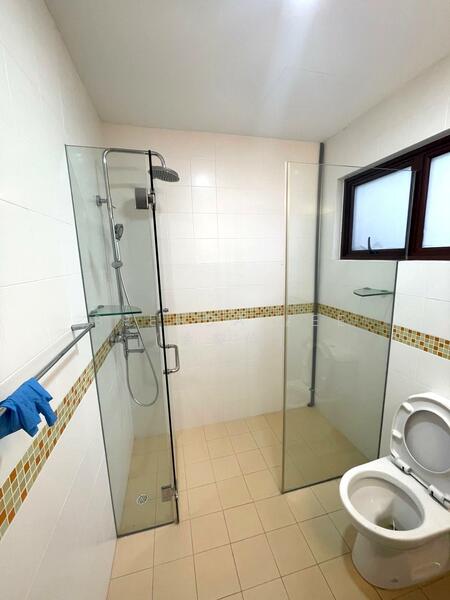 GREENLEAF PLACE, 2-Storey Detached House for Rent