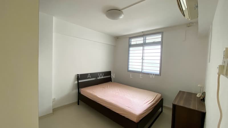 13 Holland Drive, 13 Holland Drive, 3 Bedrooms, 700 sqft, HDB Flat For Rent, by Shawn Lew, 25484002 - PropertyGuru.com.sg