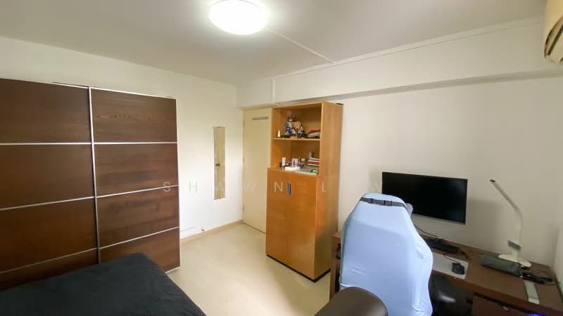 13 Holland Drive, 13 Holland Drive, 3 Bedrooms, 700 sqft, HDB Flat For Rent, by Shawn Lew, 25484002 - PropertyGuru.com.sg