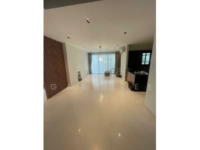 For Rent - 185 Meyer Road Near NEW Reno Semi D Nice Field 8 rooms Mansion