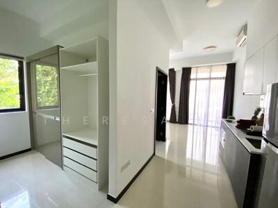 For Sale - Sims Urban Oasis