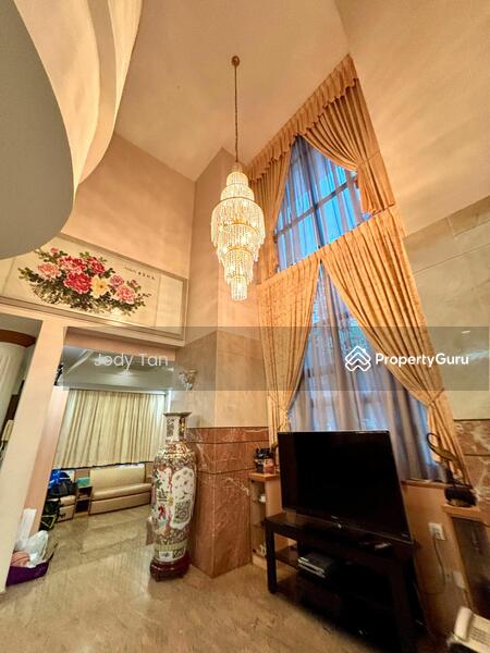 For Sale - Beautiful Bungalow At Kew Estate Close To Mrt