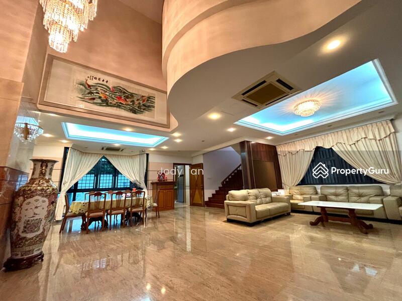 For Sale - Beautiful Bungalow At Kew Estate Close To Mrt