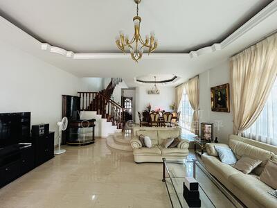 For Sale - Charming Semi-D at Kovan