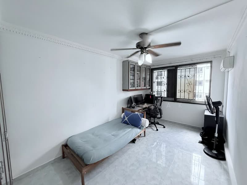 For Sale - 824 Jurong West Street 81