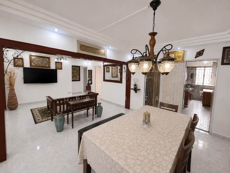 824 Jurong West Street 81, 824 Jurong West Street 81, 3 Bedrooms, 1,119 sqft, HDB Flat For Sale, by Robbie Razak, 25485349 - PropertyGuru.com.sg