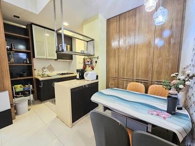 For Sale - Residences @ Jansen