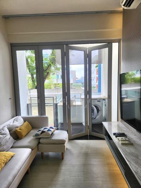 Space @ Kovan Apartment For Sale at S$ 1,200,000 | PropertyGuru Singapore - Living Room