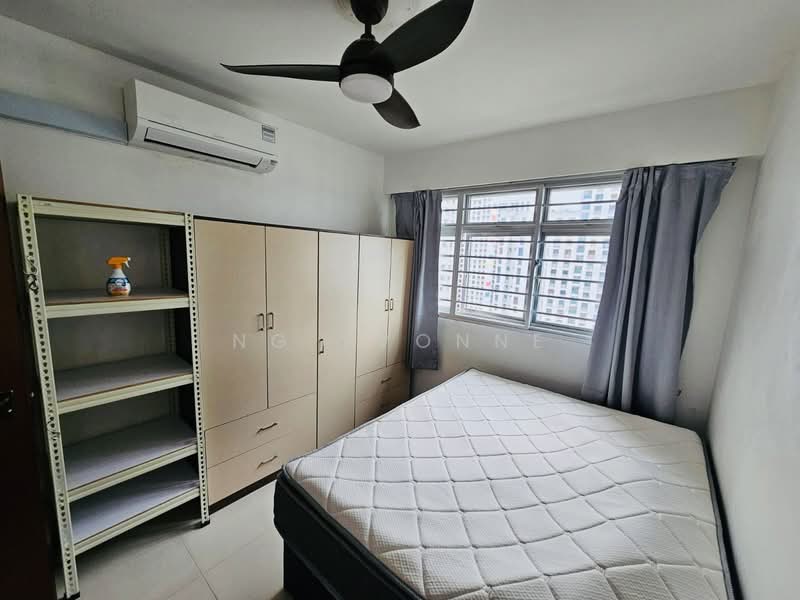 20 Teban Gardens Road, 20 Teban Gardens Road, Boon Lay / Jurong / Tuas, Room Rental, 250 sqft, HDB Flat For Rent, by Ng Yvonne, 25488828 - PropertyGuru.com.sg