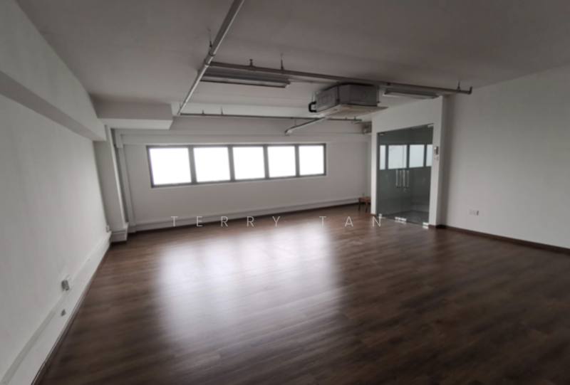 Pioneer Centre, 1 Soon Lee Street, 1,765 sqft, Factory / Workshop (B2) For Sale, by Terry Tan, 25488916 - CommercialGuru.com.sg