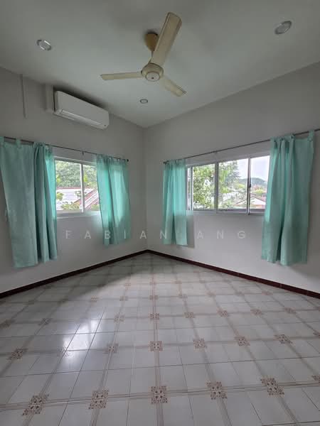 Fuyong estate, Jalan Siap, Dairy Farm / Bukit Panjang / Choa Chu Kang, 3 Bedrooms, 1,500 sqft, Semi-Detached House For Sale, by Fabian Ang, 25489542 - PropertyGuru.com.sg