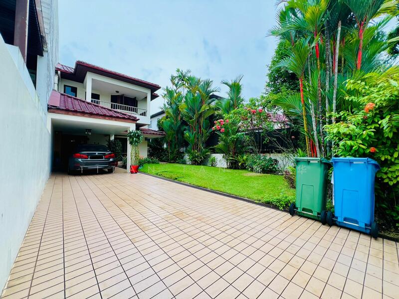 For Sale - Semi-D Near Botanic Gardens - Suitable for Rebuild / A&A