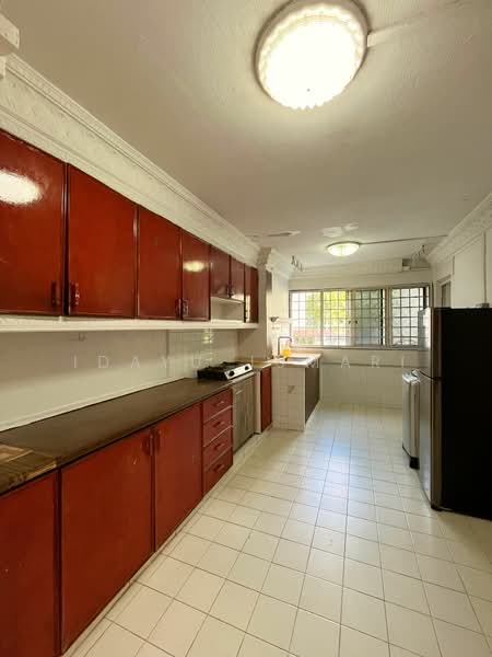 256 Bukit Batok East Avenue 4, 256 Bukit Batok East Avenue 4, 2 Bedrooms, 742 sqft, HDB Flat For Rent, by Idayu Jumari, 25490602 - PropertyGuru.com.sg