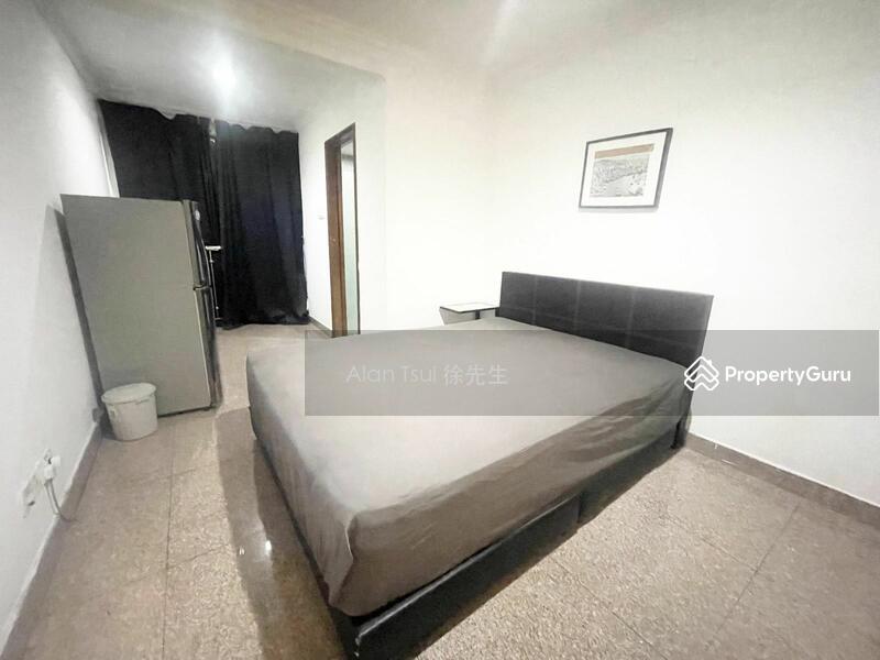 For Rent - Master Bedroom @ Sixth Ave MRT