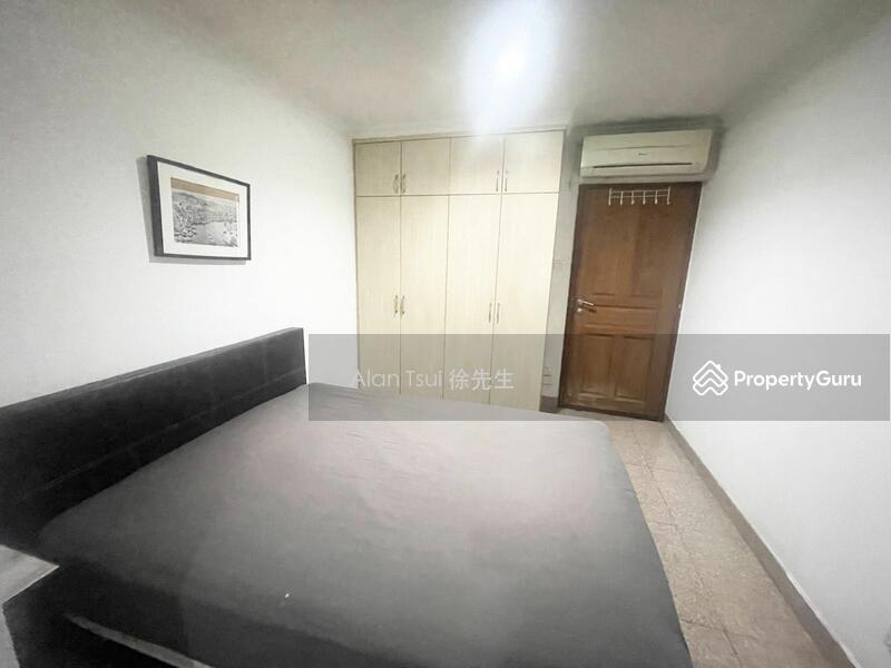 For Rent - Master Bedroom @ Sixth Ave MRT