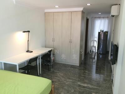 For Rent - Master Bedroom @ Sixth Ave MRT