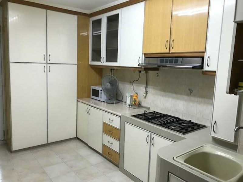 377 Clementi Avenue 5, 377 Clementi Avenue 5, Room Rental, 200 sqft, HDB Flat For Rent, by Ronnie Neo, 25490945 - PropertyGuru.com.sg