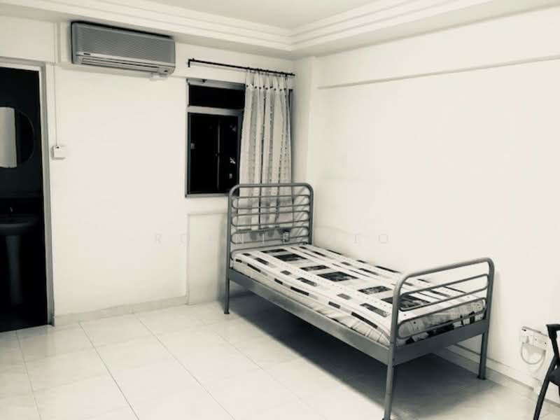 377 Clementi Avenue 5, 377 Clementi Avenue 5, Room Rental, 200 sqft, HDB Flat For Rent, by Ronnie Neo, 25490945 - PropertyGuru.com.sg