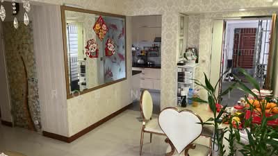 For Sale - 878B Tampines Avenue 8