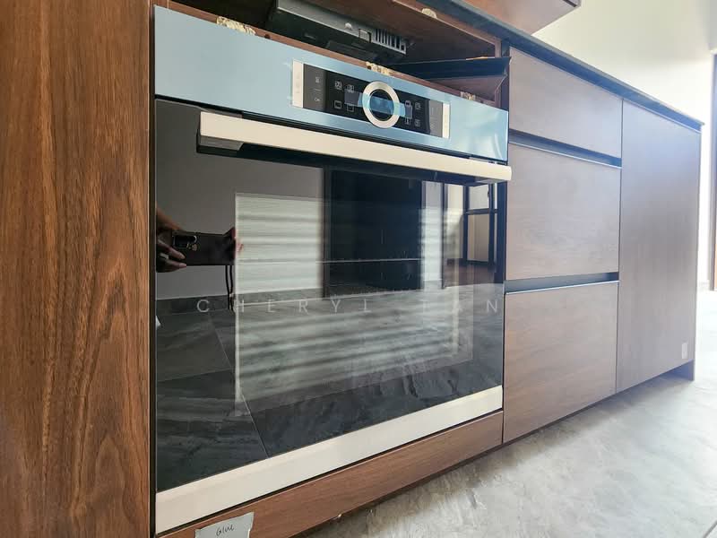 For Rent - The Commodore