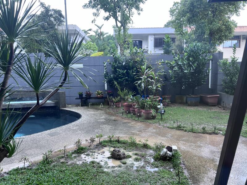 For Sale - MODERN LIFESTYLE. 2.5 STY. HUGE LIVING SPACE. 1KM NAN HUA PRI. ☎️ JEAN 93571119