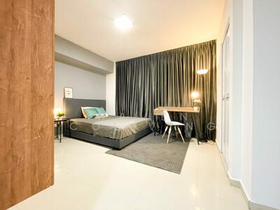 For Rent - Lucky Plaza