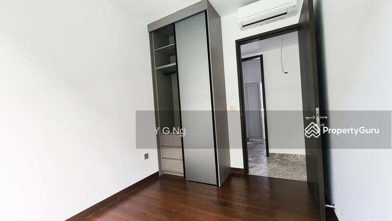 For Rent - The Commodore